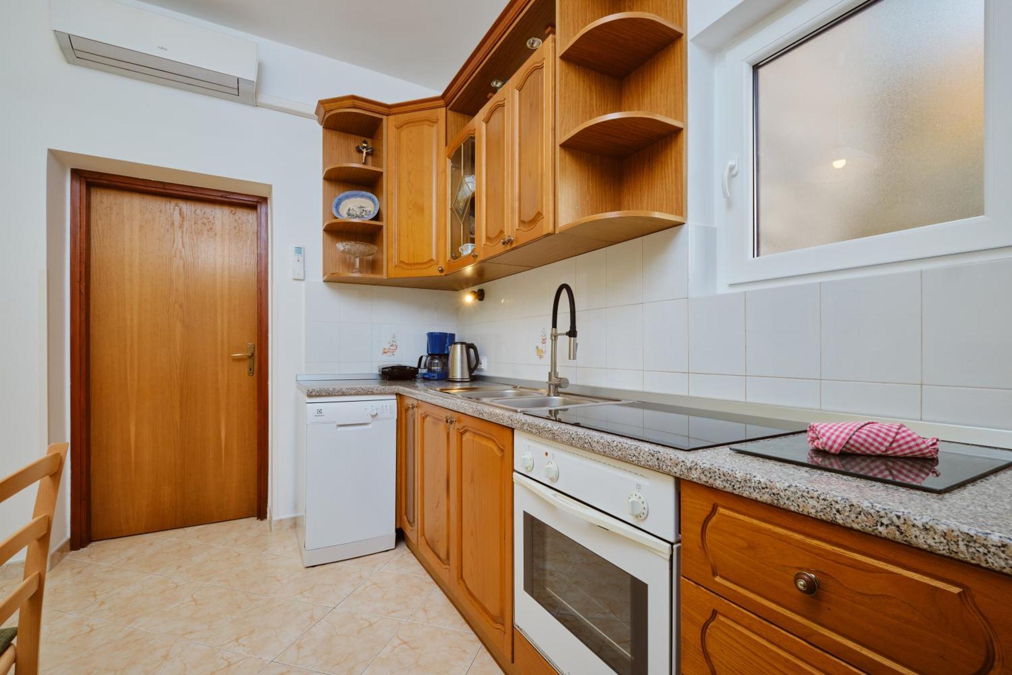 Apartments Katja Mali Losinj Exterior photo