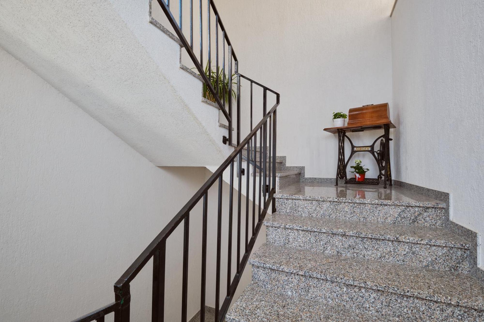Apartments Katja Mali Losinj Exterior photo